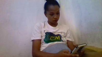 moumou_xxx1 live cam on Cam4