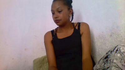 moumou_xxx1 live cam on Cam4