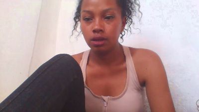 moumou_xxx1 live cam on Cam4