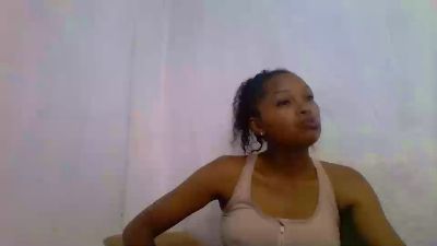 moumou_xxx1 live cam on Cam4