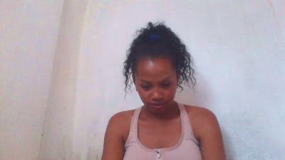 moumou_xxx1 live cam on Cam4