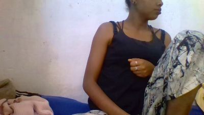 moumou_xxx1 live cam on Cam4