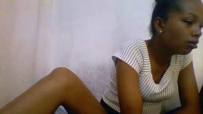 moumou_xxx1 live cam on Cam4