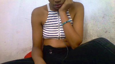moumou_xxx1 live cam on Cam4