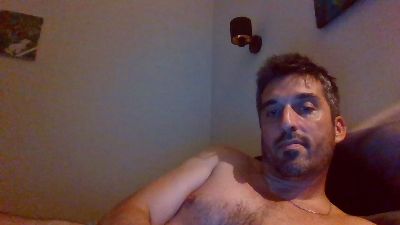 moumout1000 live cam on Cam4