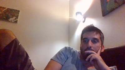 moumout1000 live cam on Cam4