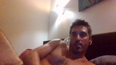 moumout1000 live cam on Cam4