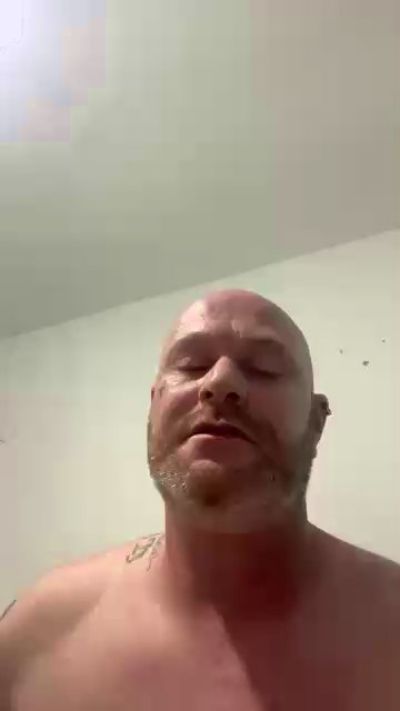 movers1 live cam on Cam4