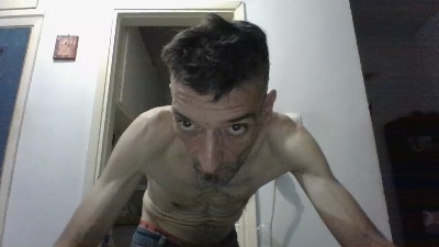 mpempis81 live cam on Cam4