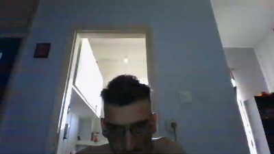 mpempis81 live cam on Cam4