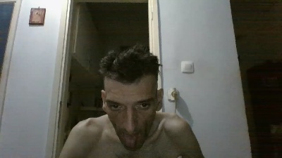 mpempis81 live cam on Cam4