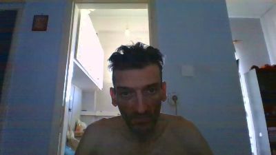 mpempis81 live cam on Cam4