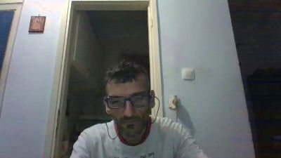 mpempis81 live cam on Cam4