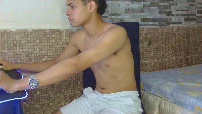 mr_nicovp live cam on Cam4