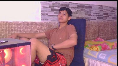 mr_nicovp live cam on Cam4