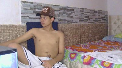 mr_nicovp live cam on Cam4