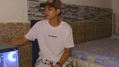 mr_nicovp live cam on Cam4