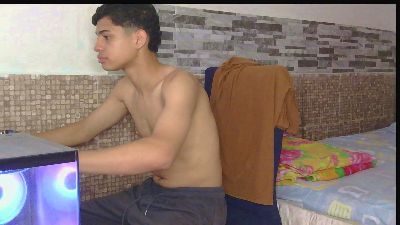 mr_nicovp live cam on Cam4