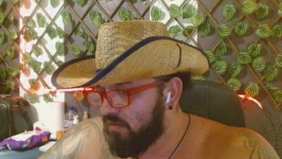 mr_wolf46 live cam on Cam4