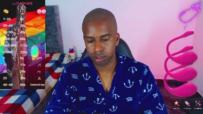 mrcum26 live cam on Cam4