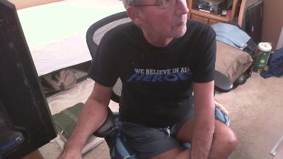 mrmazo20 live cam on Cam4