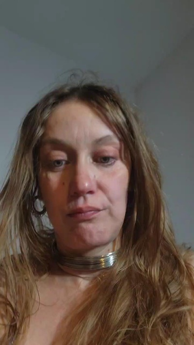 mthrfckr1 live cam on Cam4