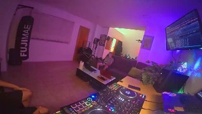 muchachitoflow live cam on Cam4