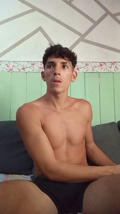 munir19001 live cam on Cam4