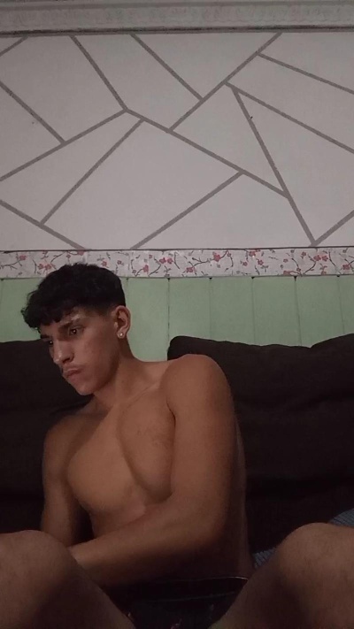 munir19001 live cam on Cam4