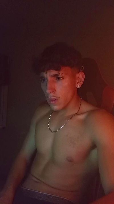 munir19001 live cam on Cam4