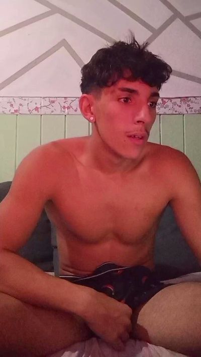 munir19001 live cam on Cam4