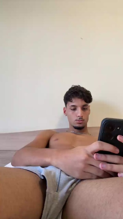 munir19001 live cam on Cam4
