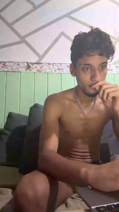 munir19001 live cam on Cam4