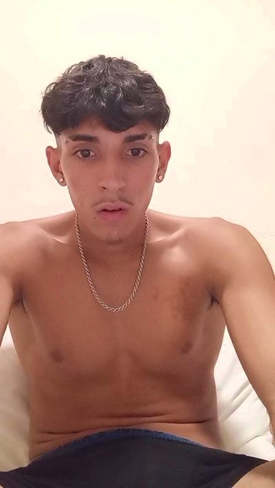 munir19001 live cam on Cam4