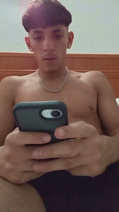 munir19001 live cam on Cam4