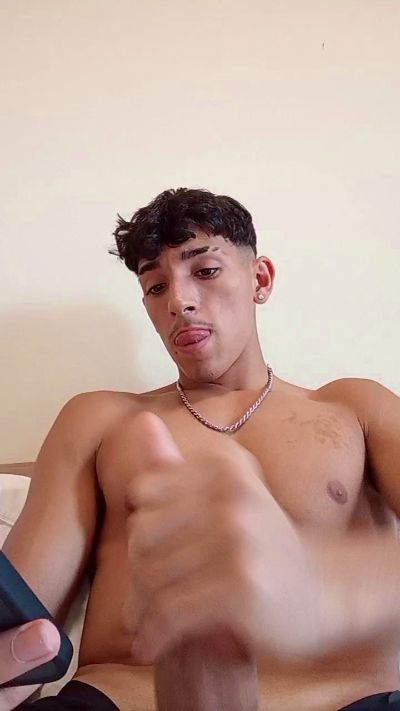 munir19001 live cam on Cam4