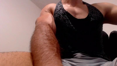 muscle_shape live cam on Cam4