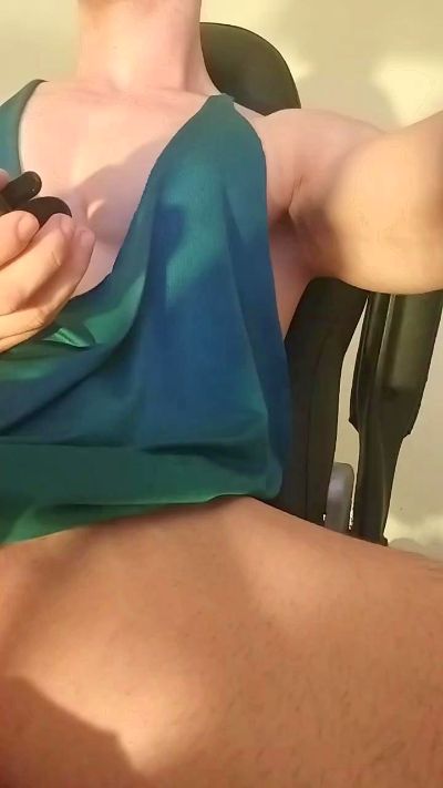 muscle_shape live cam on Cam4