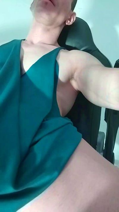 muscle_shape live cam on Cam4