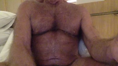 musclebear1 live cam on Cam4