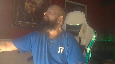 musclepigbcn live cam on Cam4