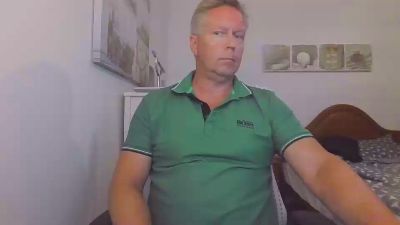 must_cum live cam on Cam4