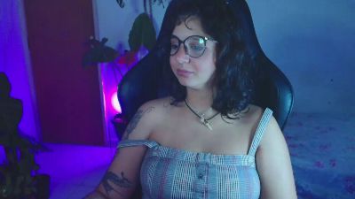 myamillor live cam on Cam4