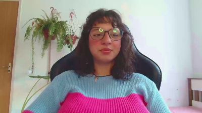 myamillor live cam on Cam4