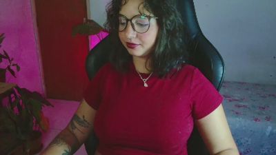 myamillor live cam on Cam4