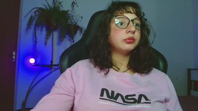 myamillor live cam on Cam4