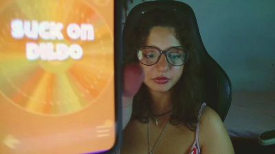 myamillor live cam on Cam4