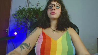 myamillor live cam on Cam4
