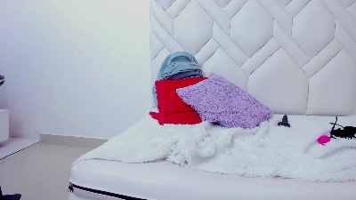 mylittlewhore live cam on Cam4