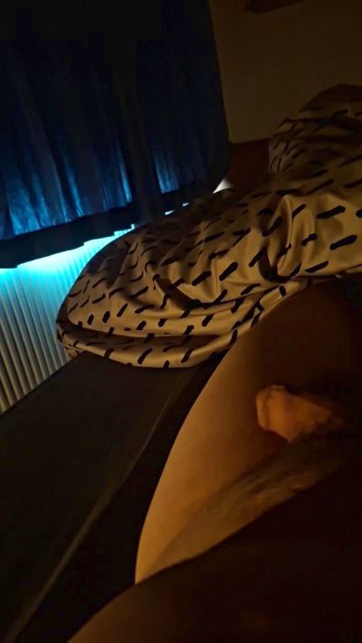 mylo20 live cam on Cam4